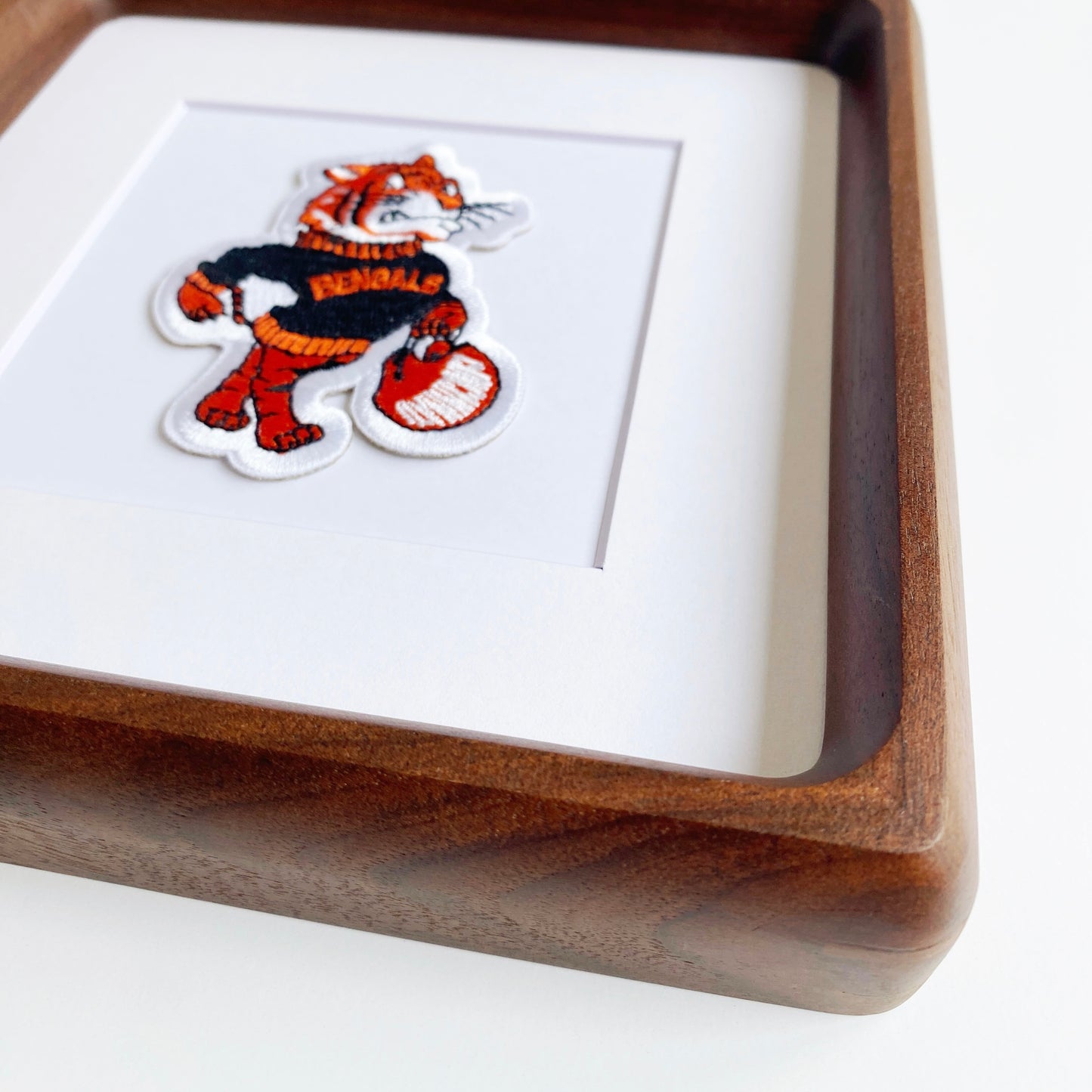 framed cincinnati bengals who dey vintage patch